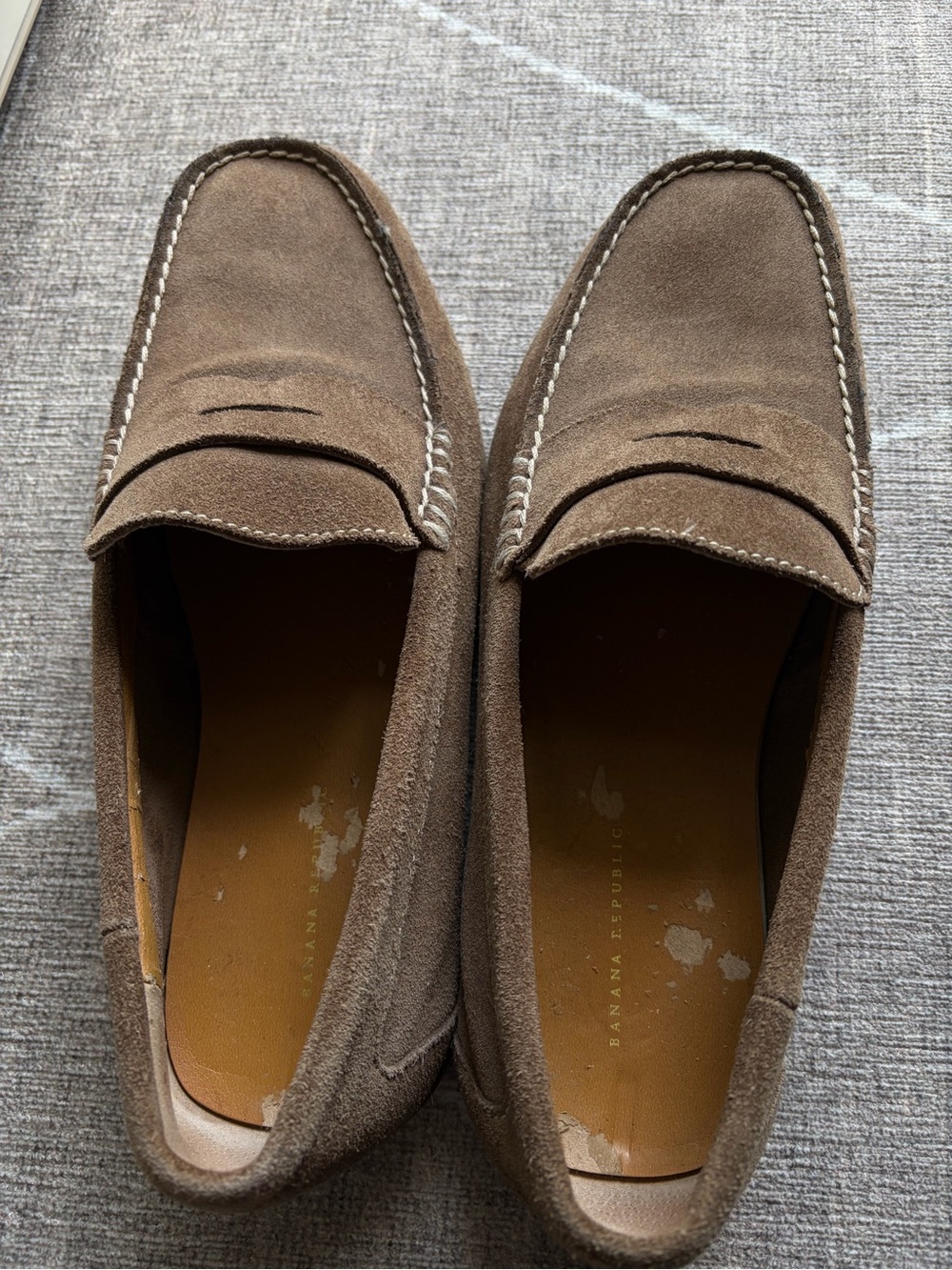 Banana Republic Men’s Tan Suede Driving Loafers